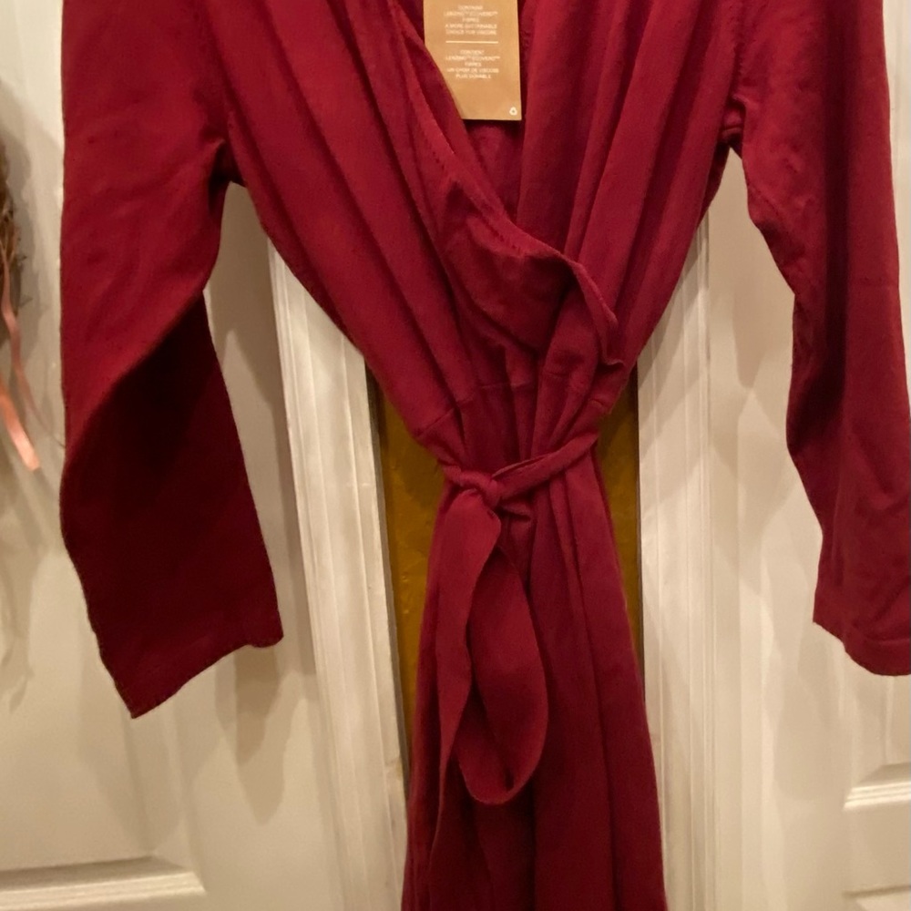 New Vero Moda 2x knee length  red or black dress.